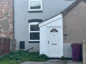 Photo 17- click for photo gallery